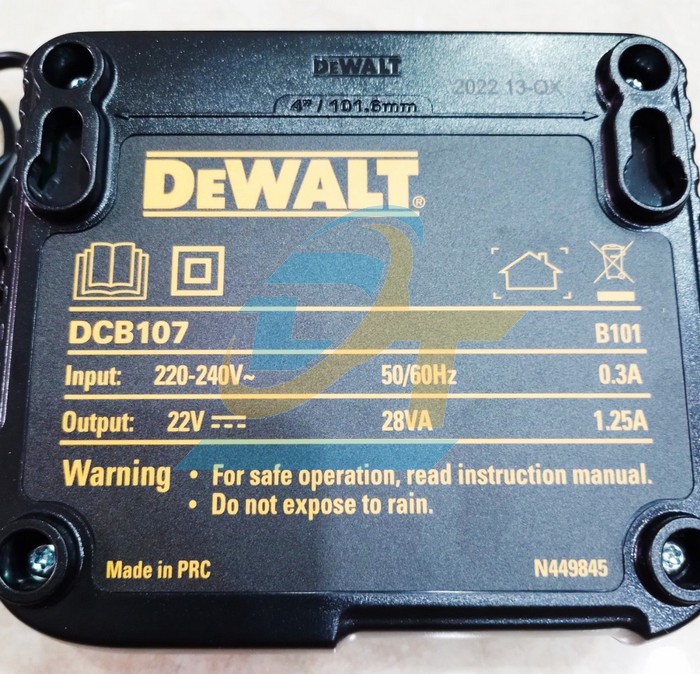 Sạc đa năng 10.8V-18V Dewalt DCB107-B1  DEWALT | Giá rẻ nhất - Công Ty TNHH Thương Mại Dịch Vụ Đạt Tâm