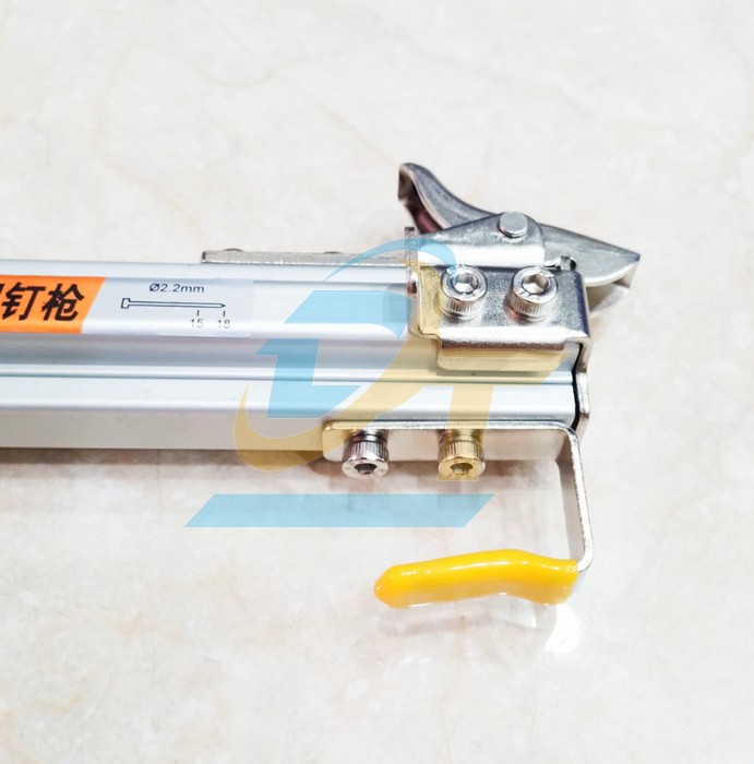 Dụng cụ đóng đinh bằng tay ST18G  China | Giá rẻ nhất - Công Ty TNHH Thương Mại Dịch Vụ Đạt Tâm