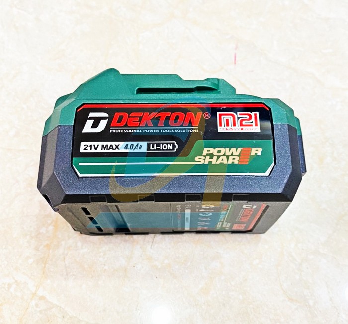 Pin Li-ion 21V 4.0Ah Dekton M21-B4A12C  DEKTON | Giá rẻ nhất - Công Ty TNHH Thương Mại Dịch Vụ Đạt Tâm